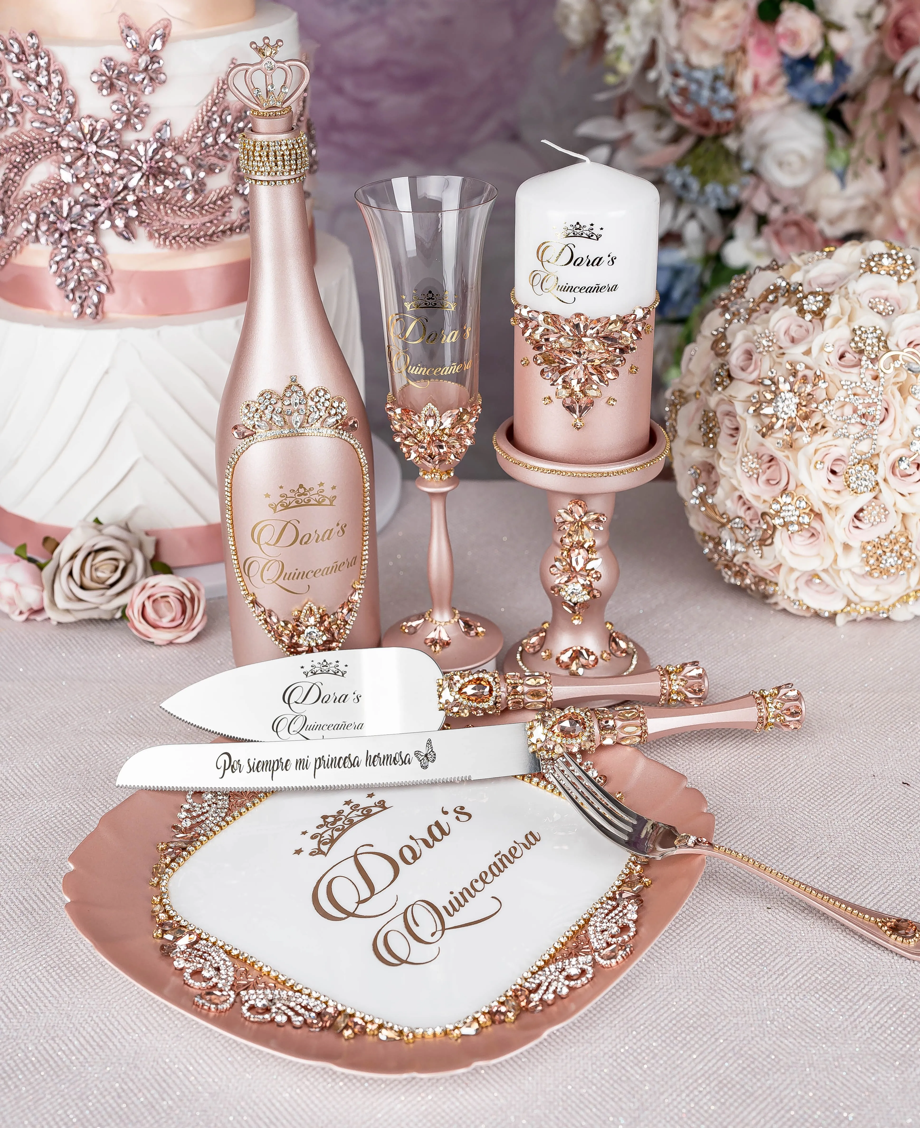 Oro rosa La Ultima Muneca for quinceanera