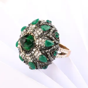 Vintage Jewelry Antique Flower Ring with Natural Green Stone in Gold Color